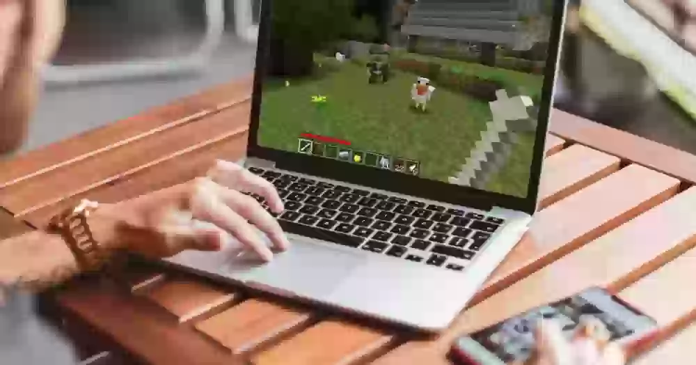 Игры, в которые можно начать играть на ПК и продолжить на смартфоне